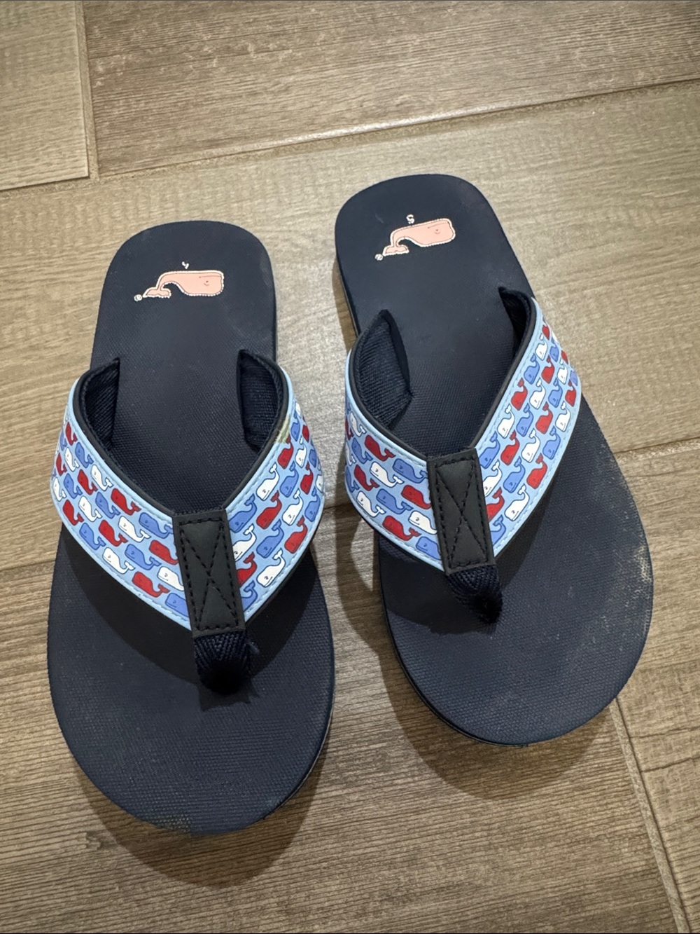 Vineyard Vines Boys Navy Flip Flops with Red, Light Blue & White Whale Pattern